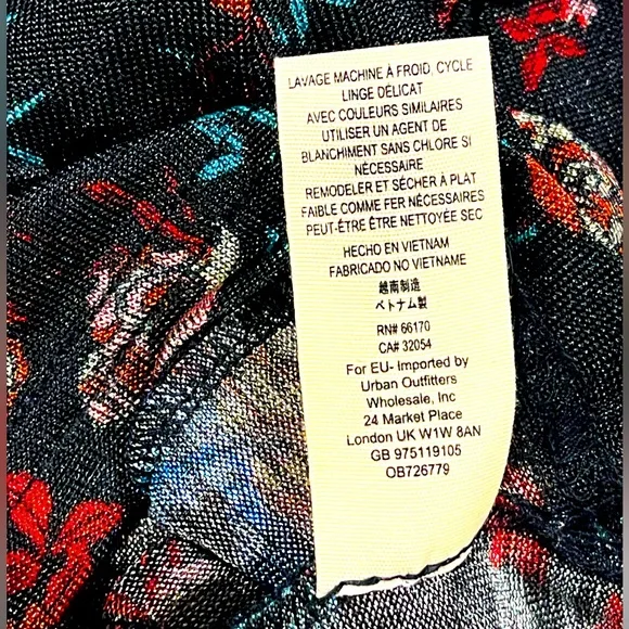 NWOT Free People Black Floral Print Boat Neck Ruffled Top Size XS - Picture 6 of 6